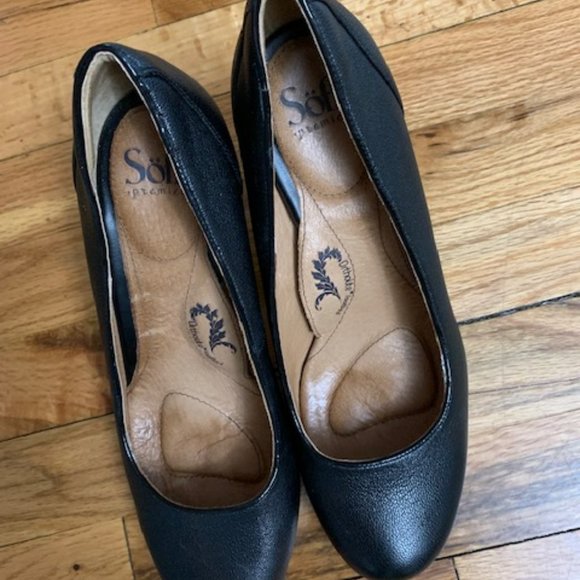 sofft manhattan platform pumps